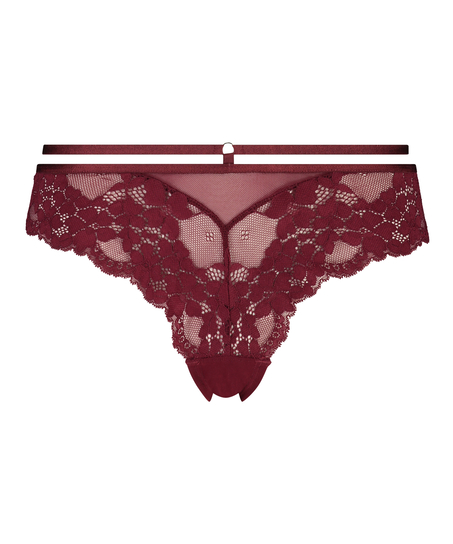 Isabelle Brazilian, Red