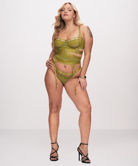 Sable Suspenders, Green