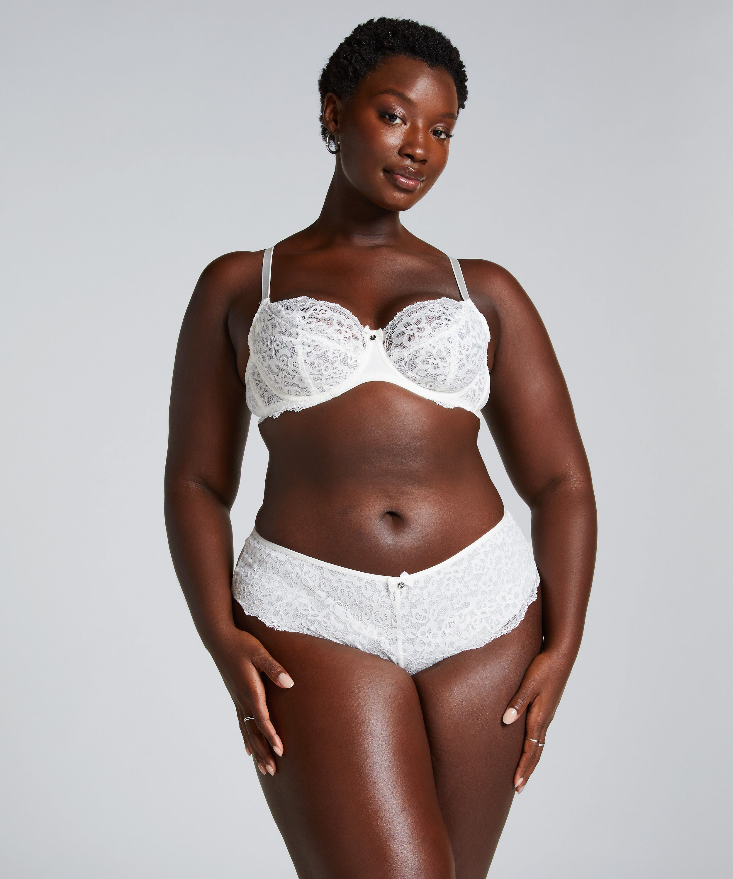 Marine Brazilian, White