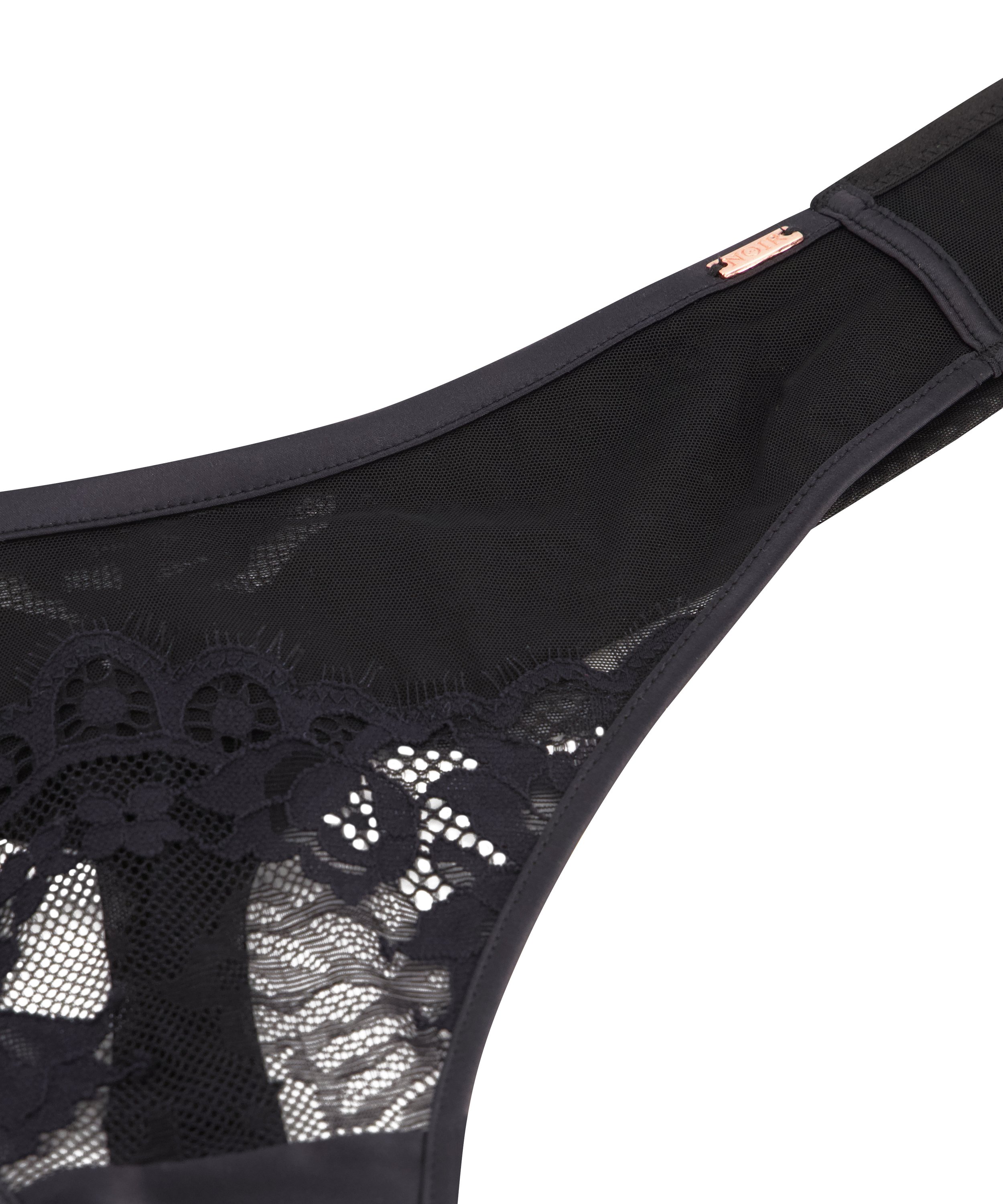 Jacqueline Thong, Black, main