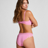 Sally Brazilian, Pink
