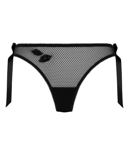 Bebe Thong, Black