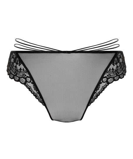 Sabrina Brazilian, Black