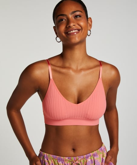 Dianne Bralette, Pink