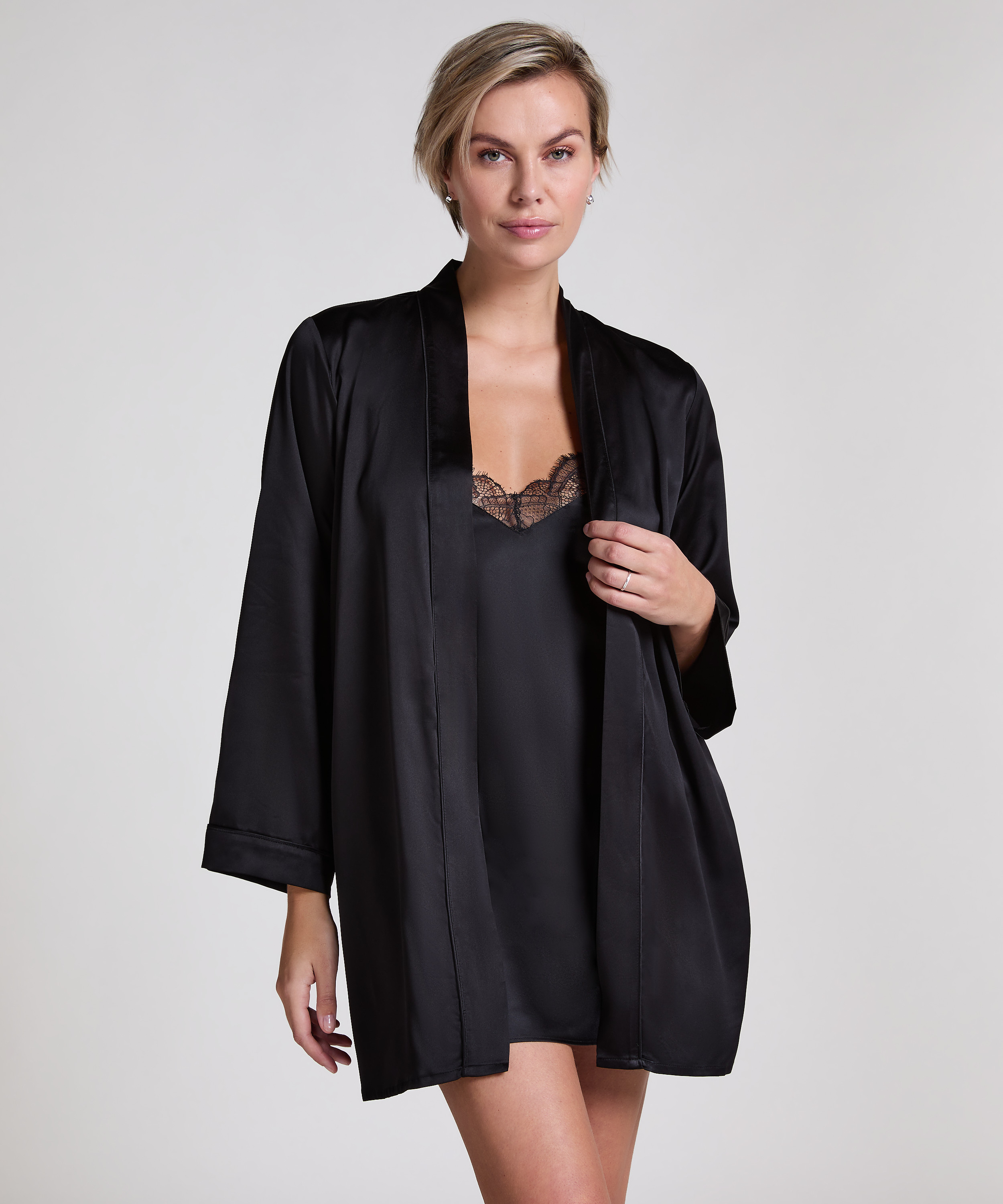 Satin kimono, Black, main