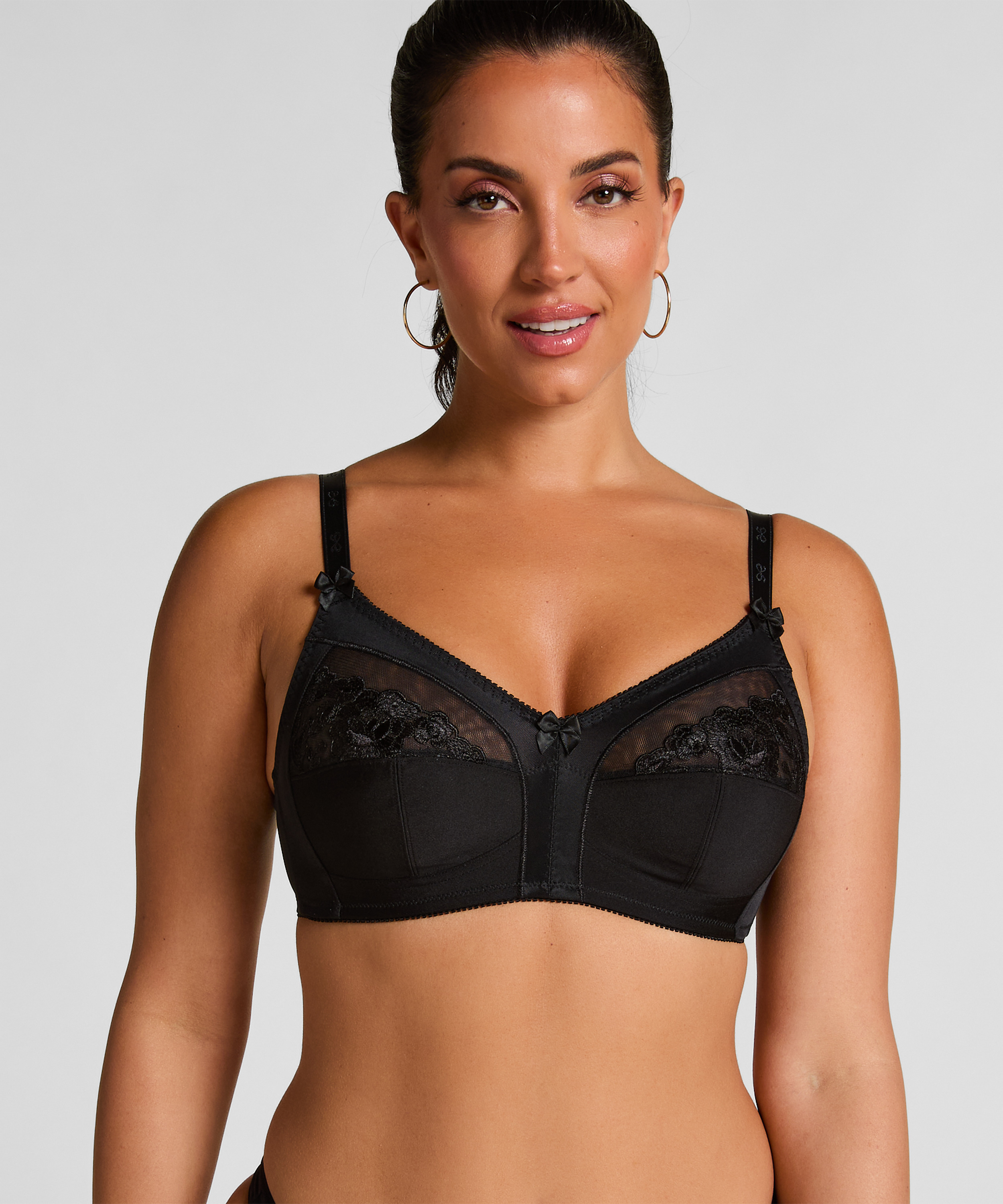 Sara Non-padded Non-underwired Bra, Black, main