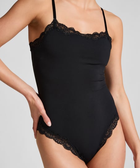 Alissia Body, Black