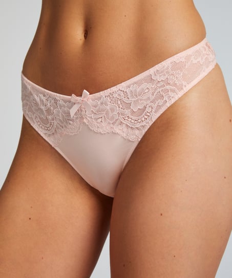 Teddy Thong, Pink