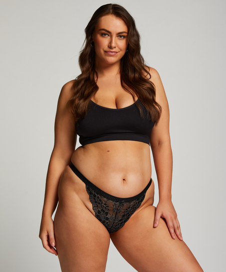 Dewi Brazilian, Black