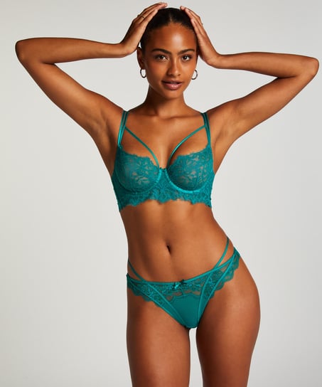 Lorna Thong, Green