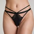 Nisha Thong, Black