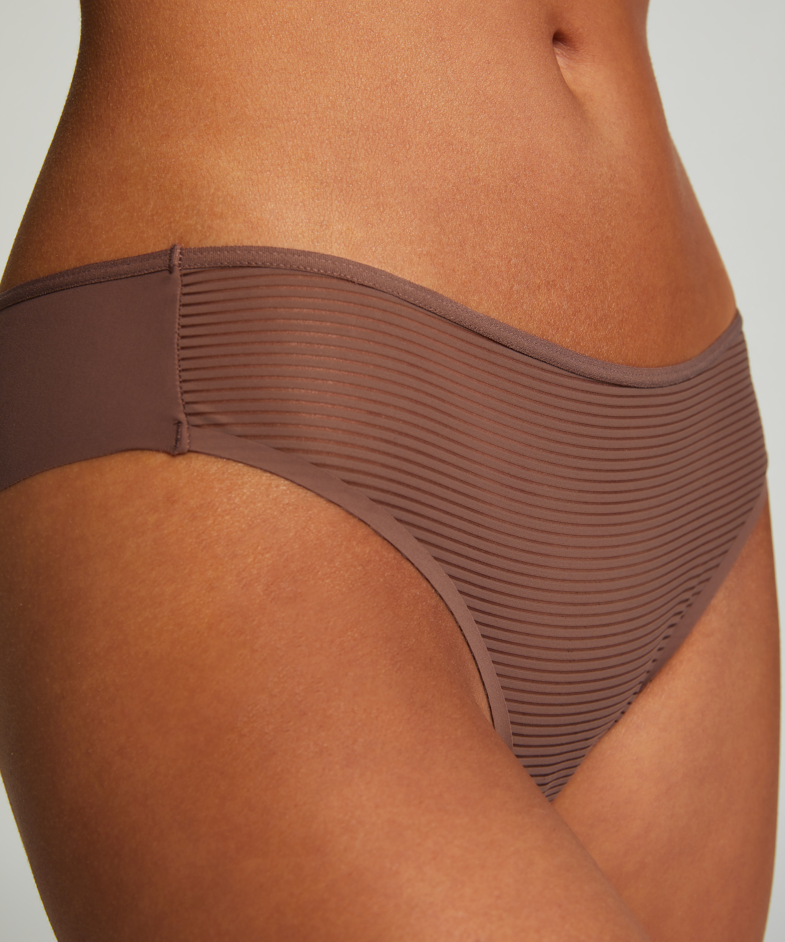 Invisible Brazilian Stripe mesh, Brown, main