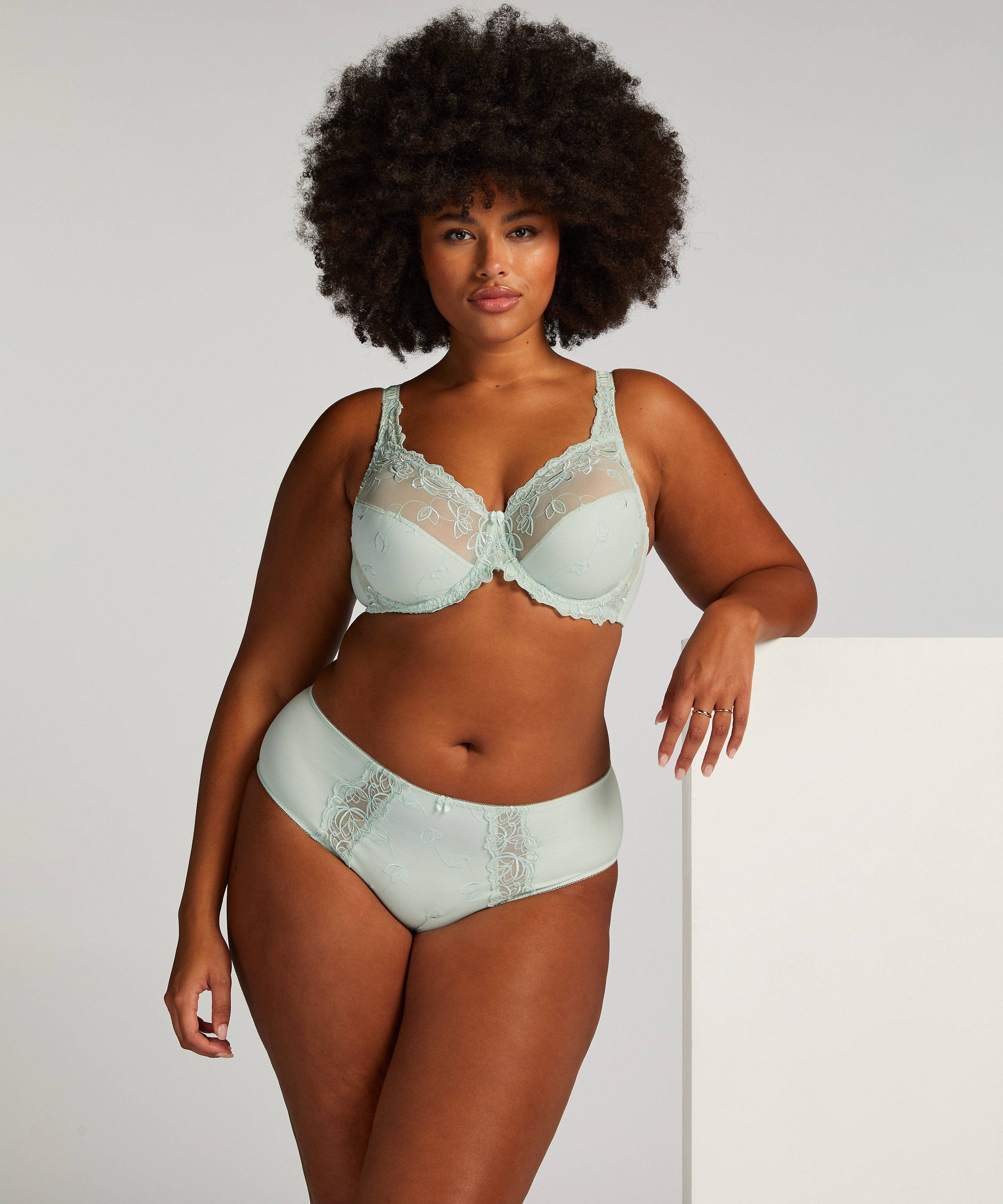 Diva Non-Padded Underwired Bra, Green, main
