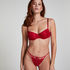 Maxime thong, Red