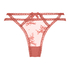 Irina Thong, Red