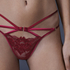 Sosha Thong, Red