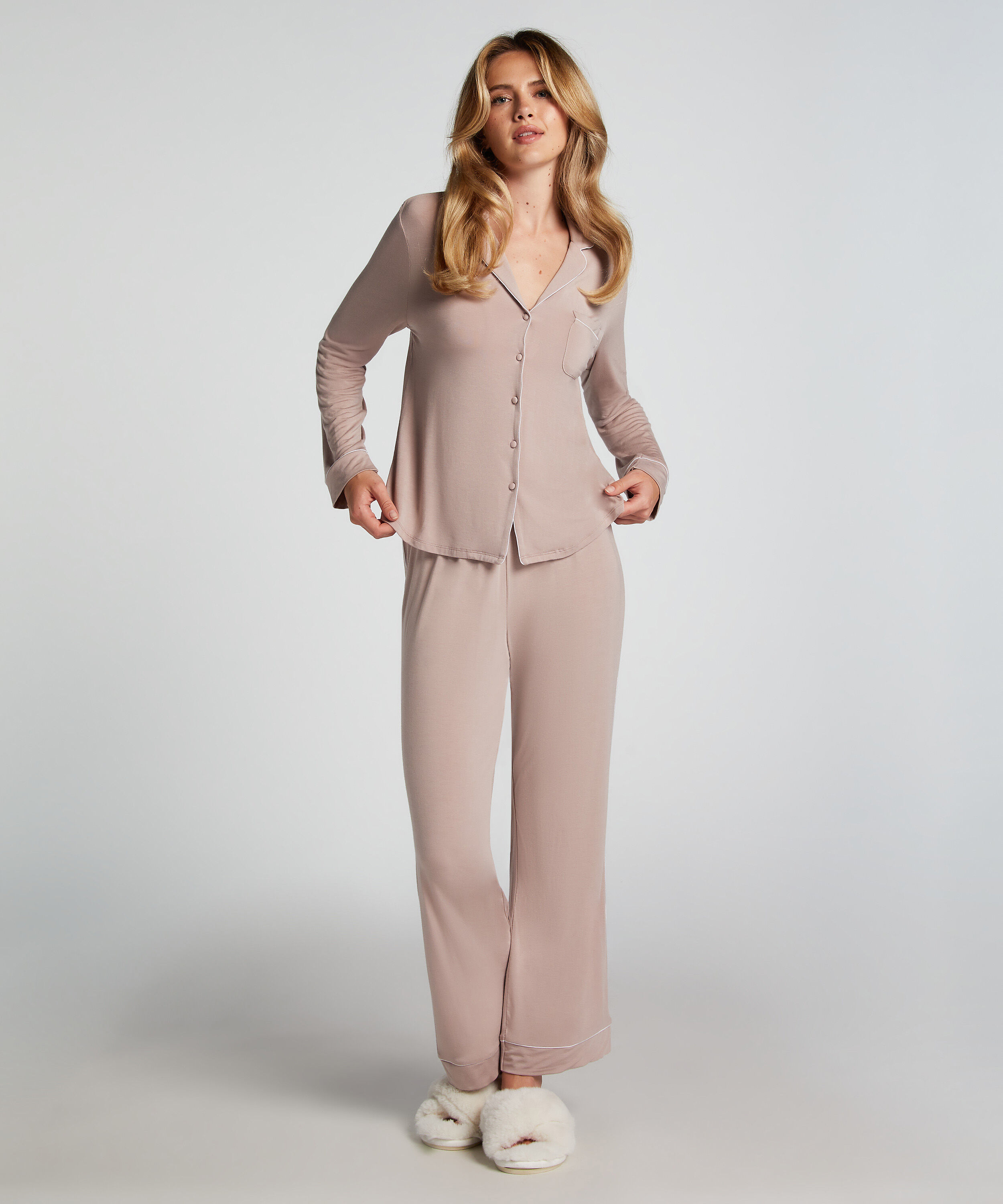Essential Jersey Long-Sleeved Jacket, Beige