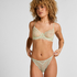 Isabelle Thong, Green