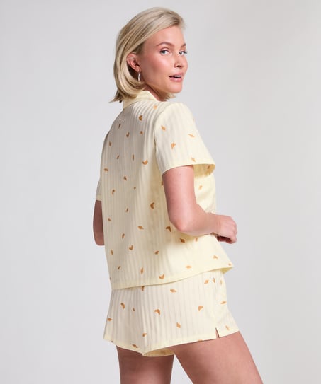 Cotton shorts, Yellow
