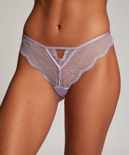 Isabelle Cheekini, Purple