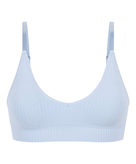 Dianne Bralette, Blue