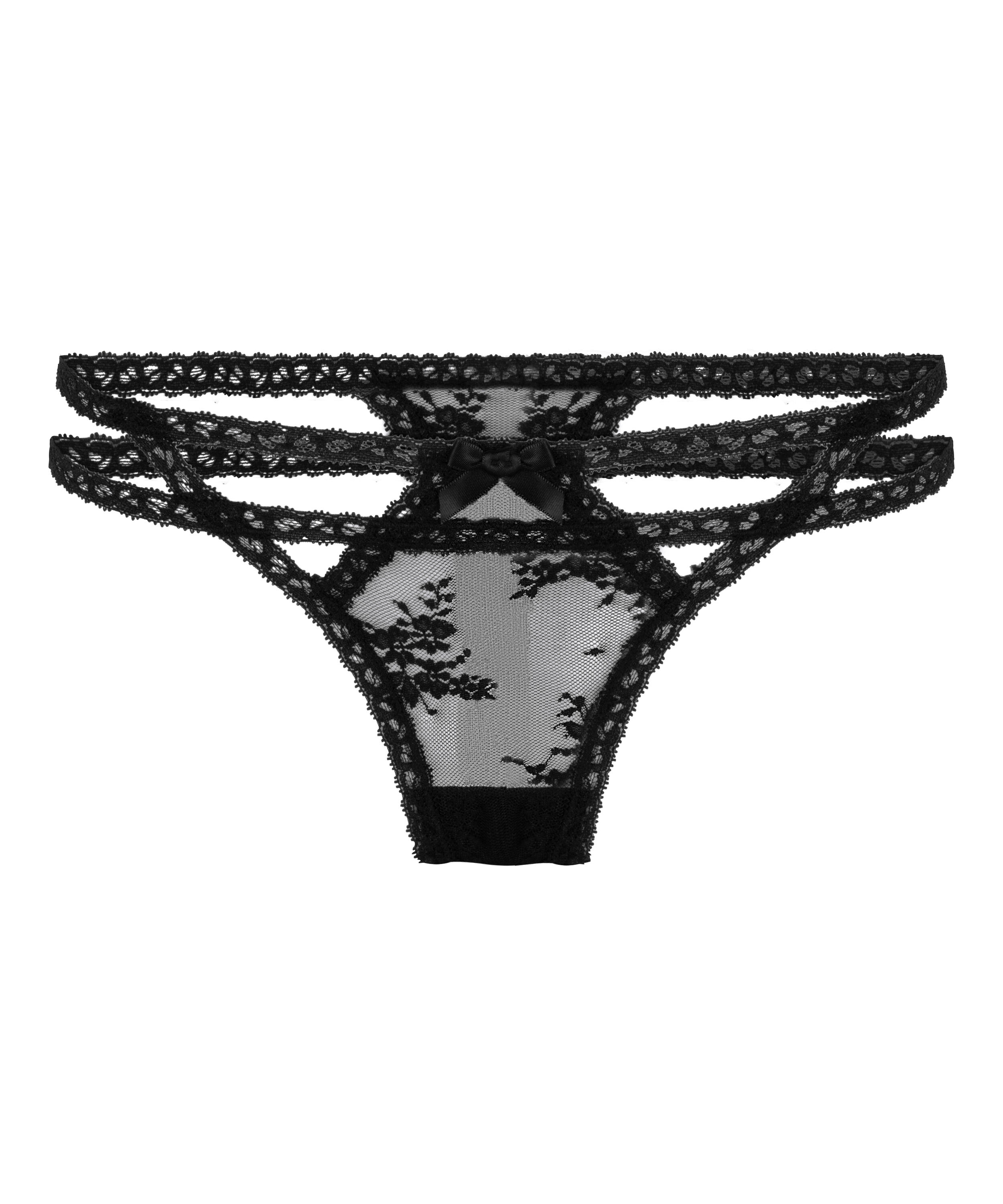 Irina Thong, Black