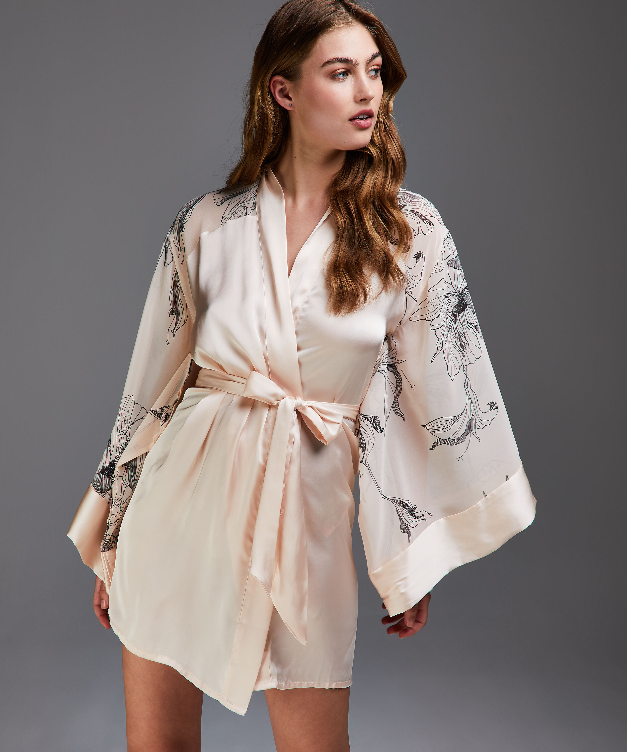 Lotus Satin Kimono, Pink