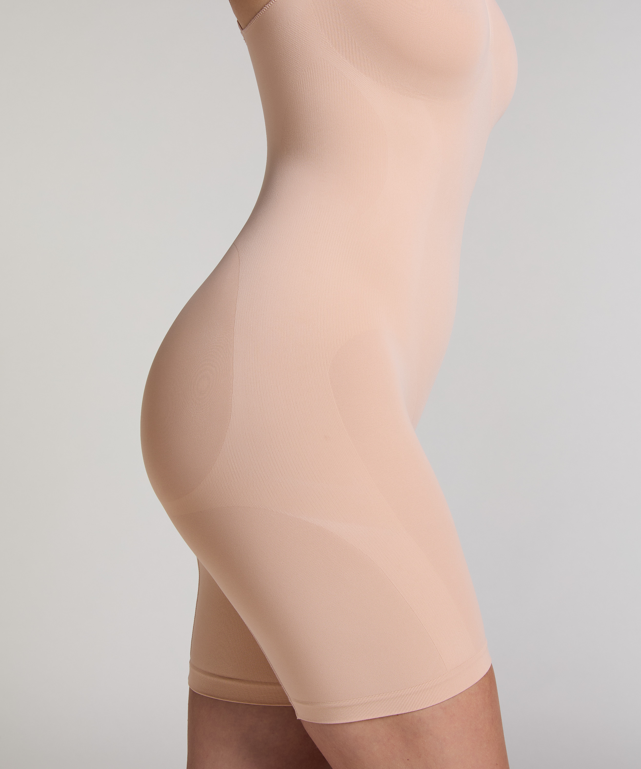 Seamless Enhancing Thigh Slimmer, Beige, main