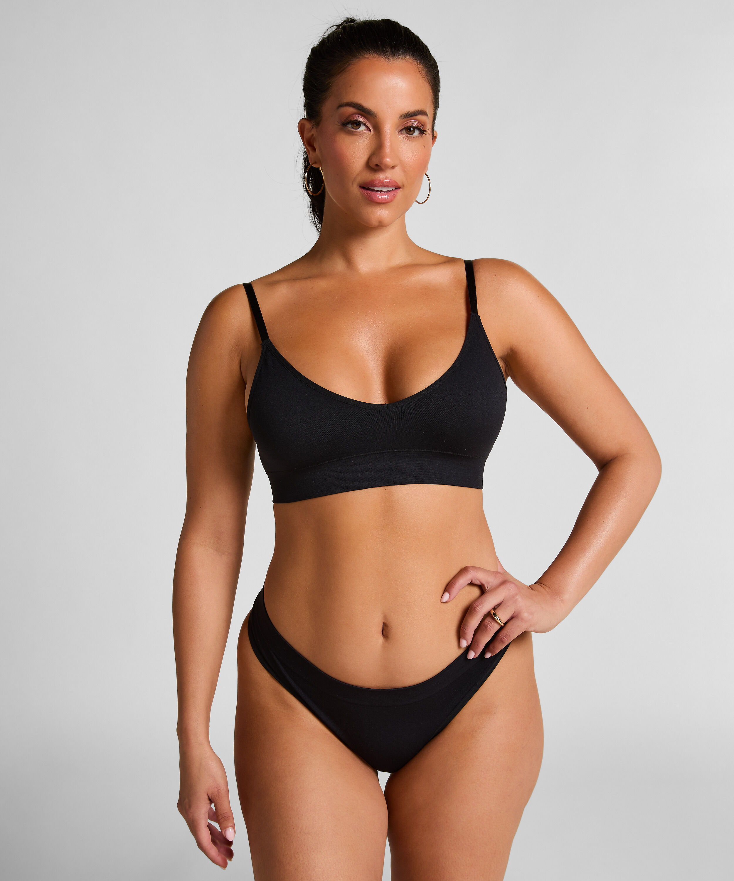 Dide Thong, Black