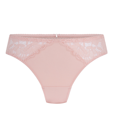 Andrea Thong, Pink