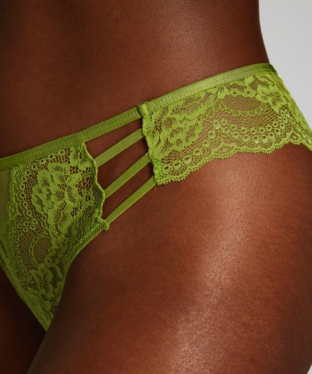 Belle Brazilian, Green