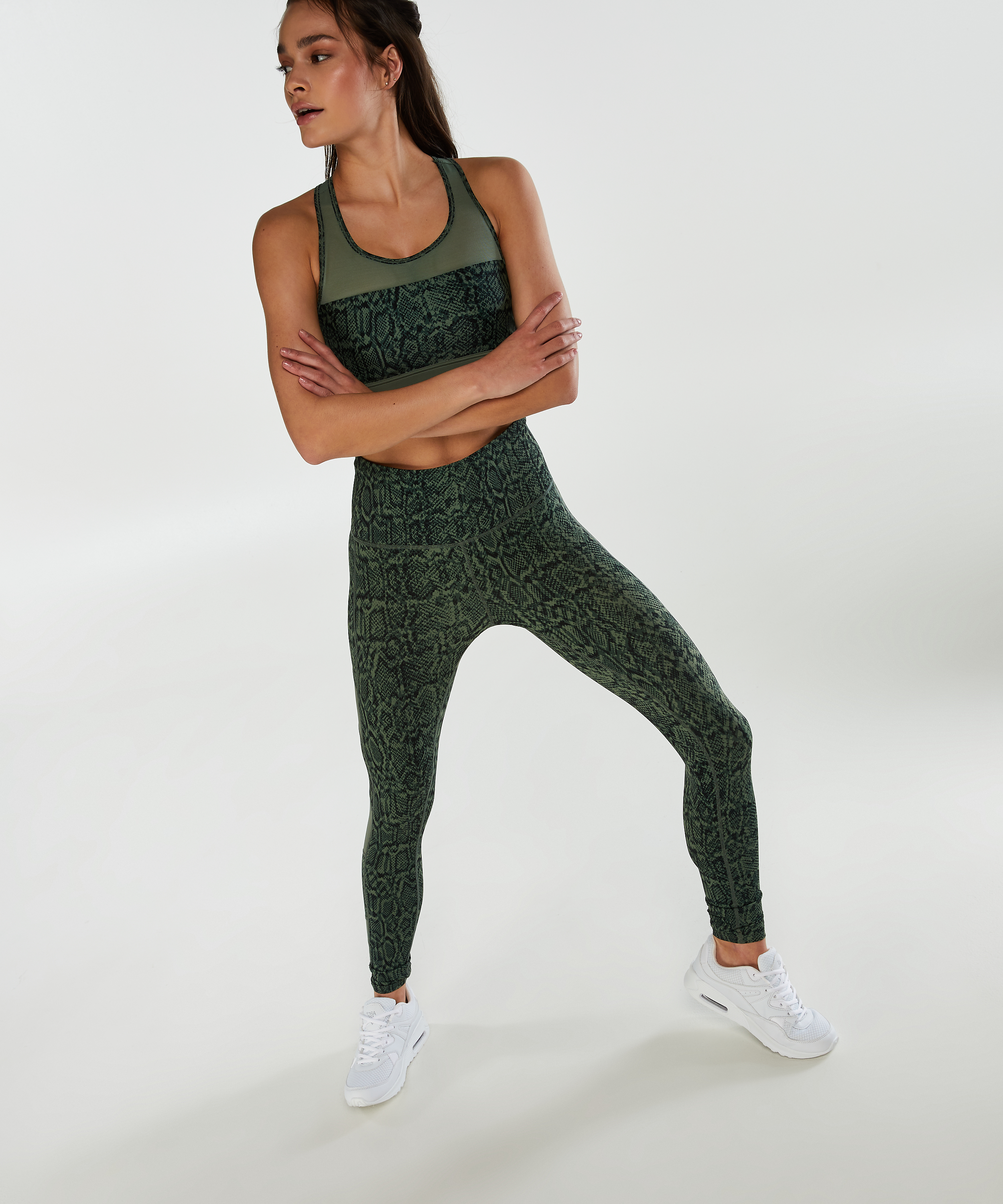 HKMX The Classic Level 1 Sports Bra, Green, main