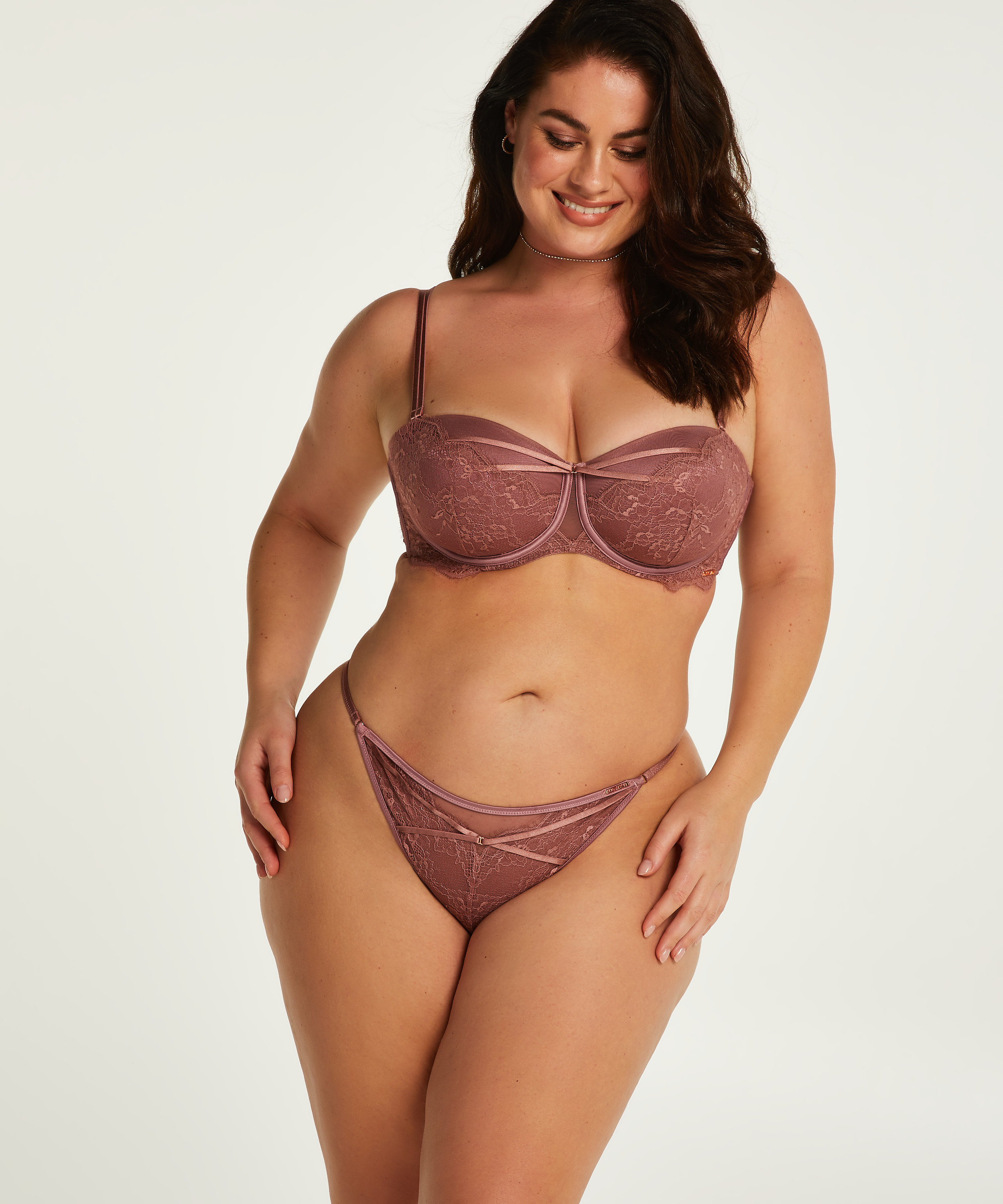 Margaret thong Lucy Hale for €14.99 - Thongs - Hunkemöller