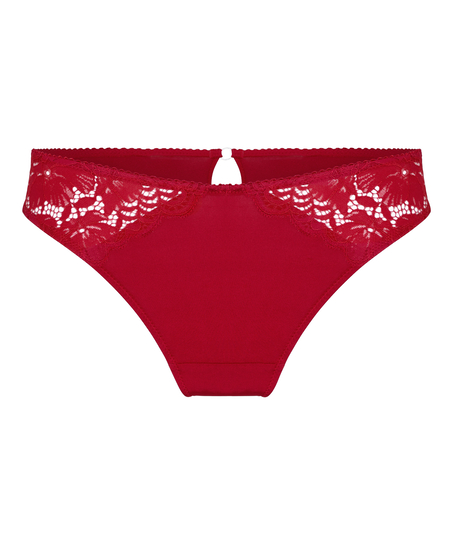 Andrea Thong, Red