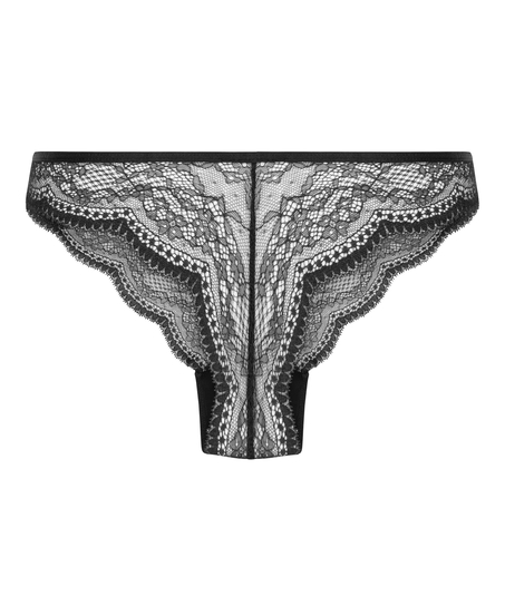 Isabelle Cheekini, Black