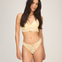 Andrea Brazilian, Yellow