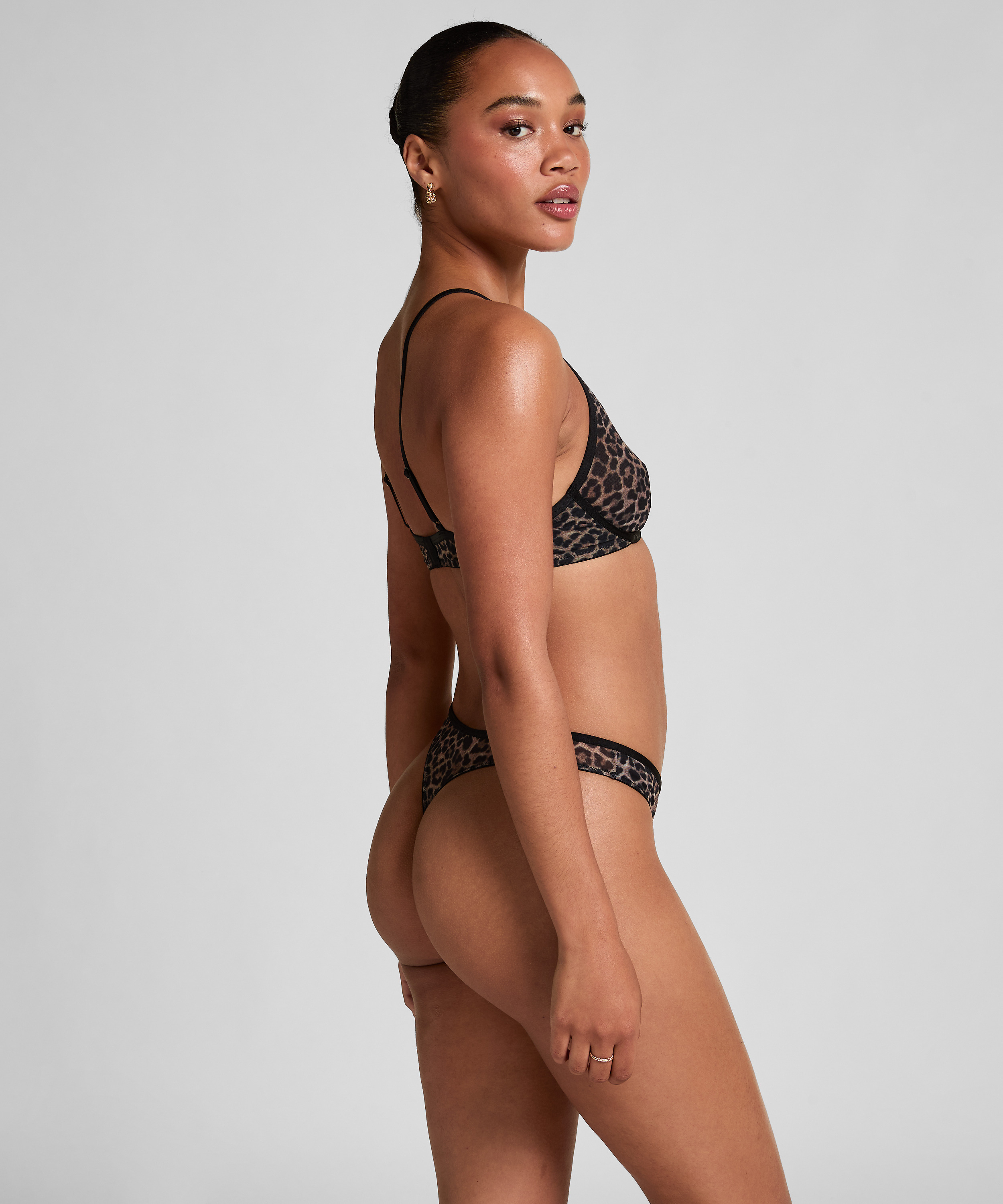 Highleg String Tara Leopard, Black, main