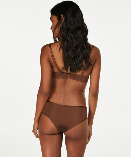Angie Brazilian, Brown