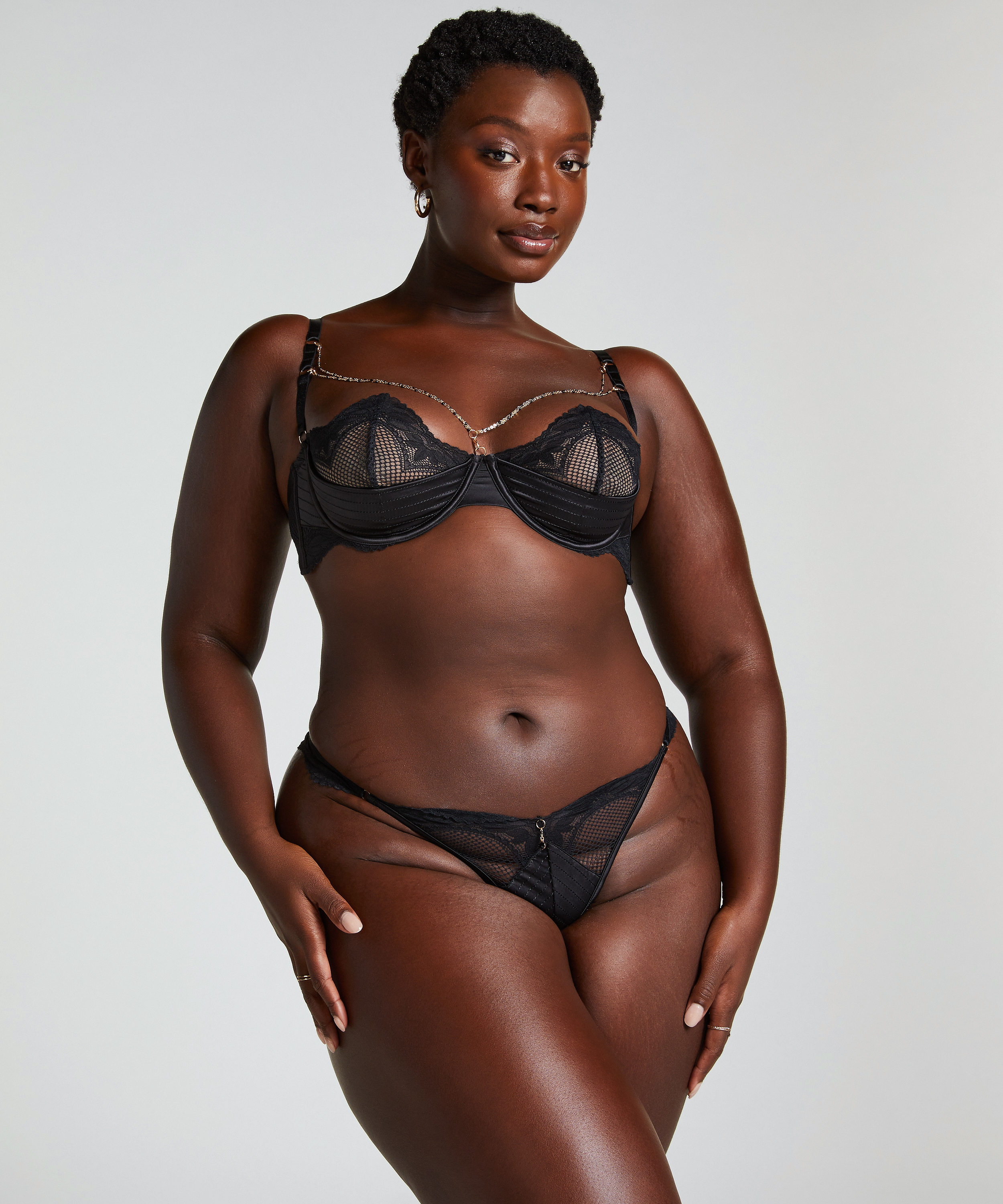 Half-Padded Cup Underwired Bra Belladonna, Black, main