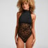 Body Hazel, Black