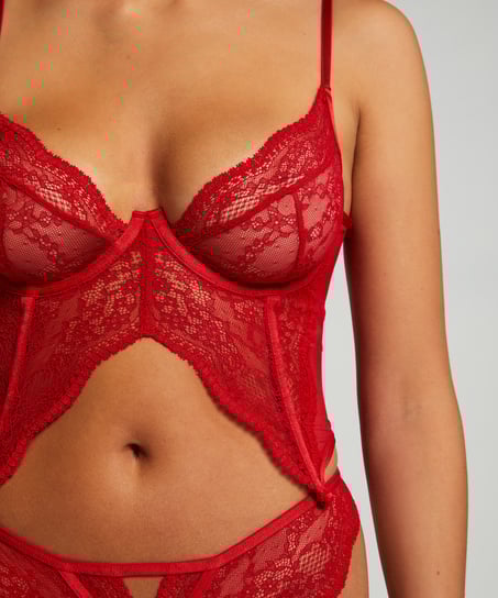 Isabelle Bustier, Red