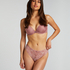 Reese Brazilian, Pink