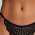 Lotta Thong, Black