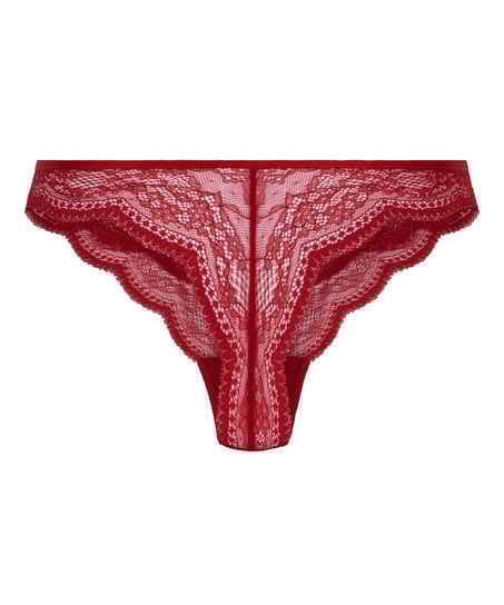 Isabelle Cheekini, Red