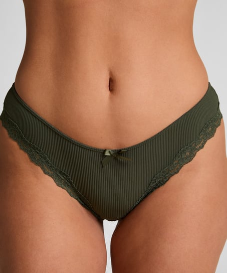 Lola Brazilian, Green