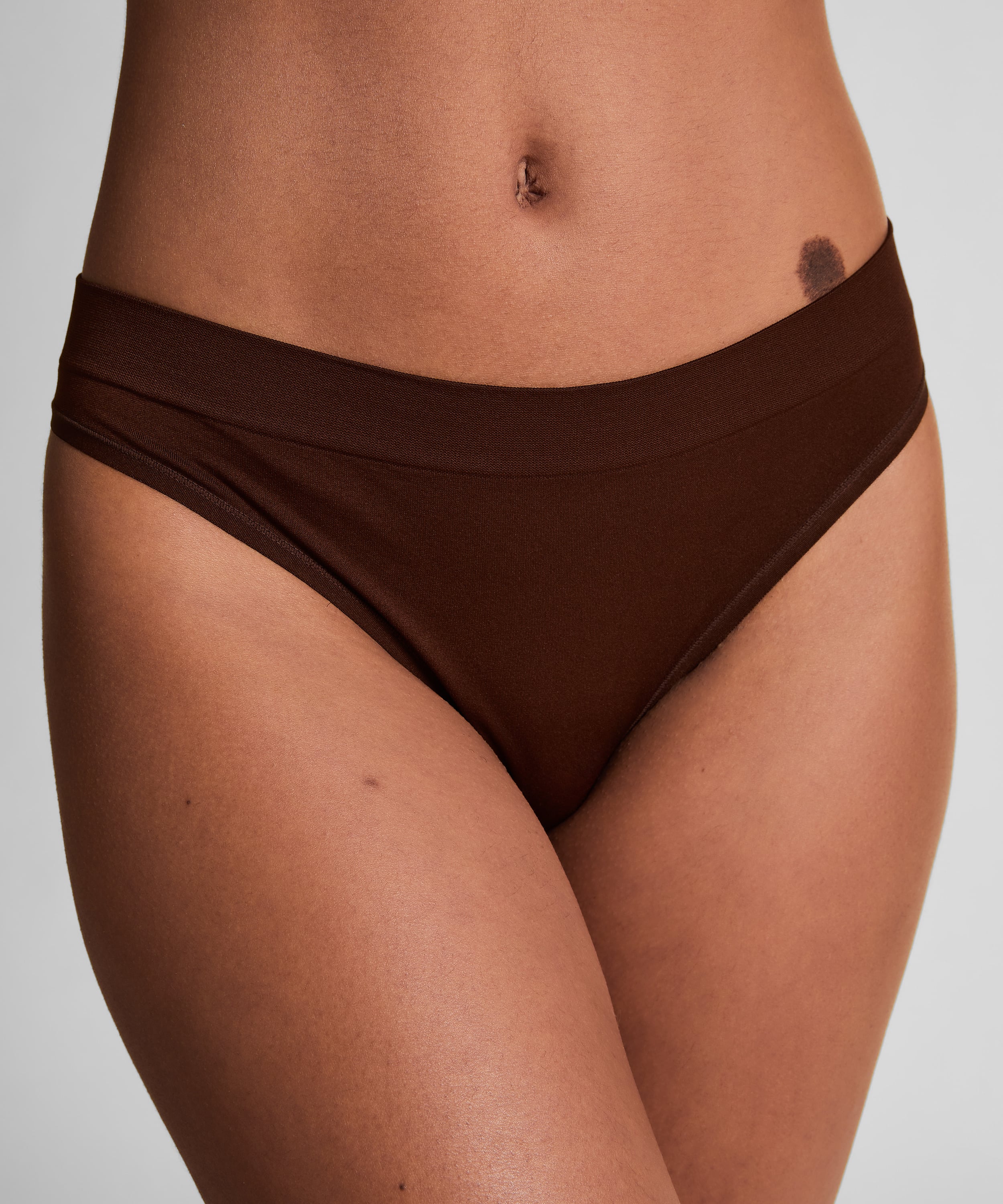 Dide Thong, Brown, main