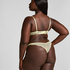 Isabelle Cheekini, Yellow