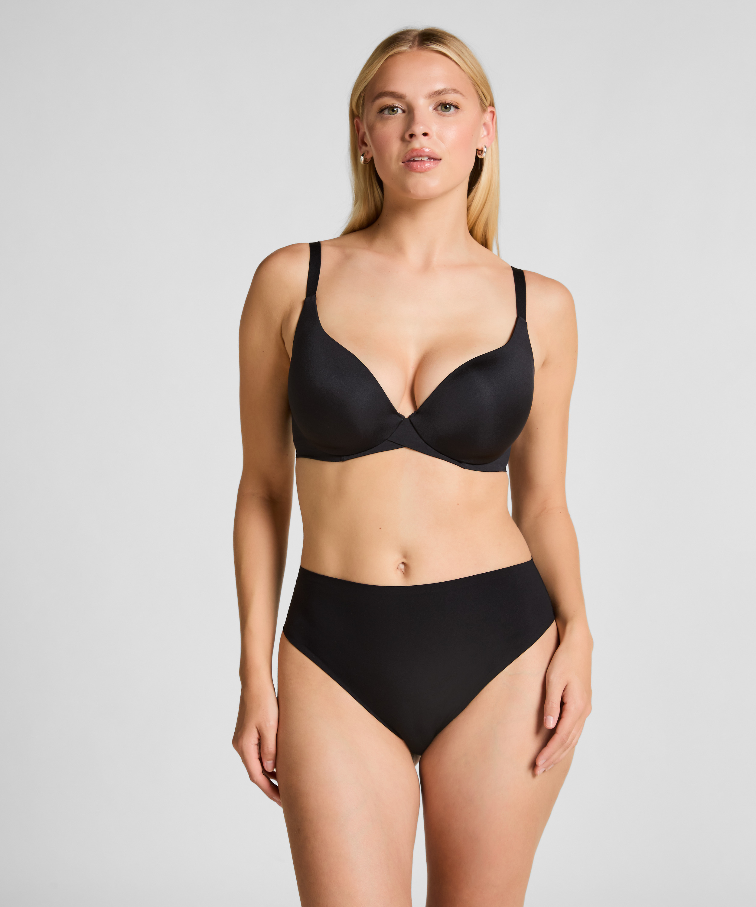 Smooth Padded Underwired Bra, Black, main
