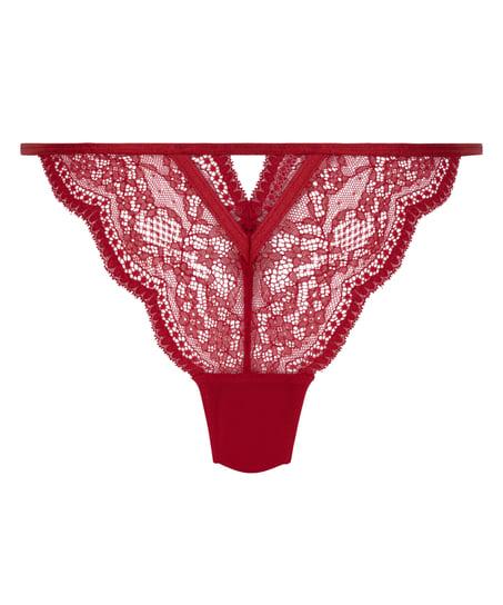 Isabelle Brazilian, Red