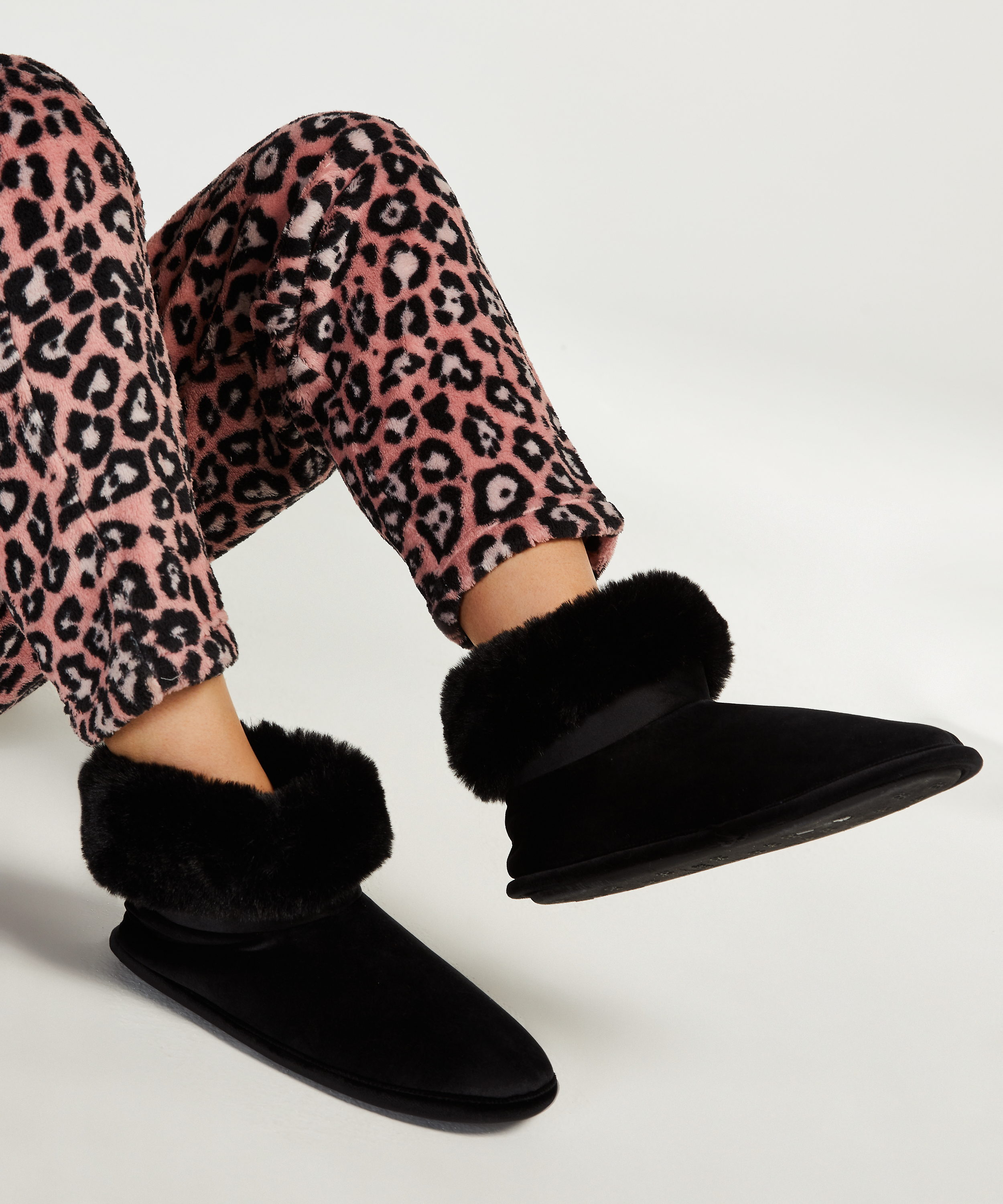 Slippers, Black, main